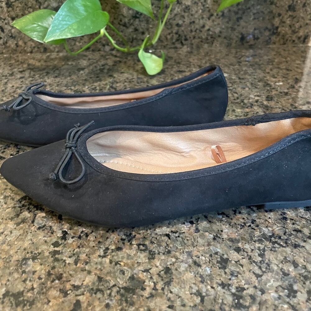 NWOT Women’s 37/6.5 Rothy-lookalike Black Flats